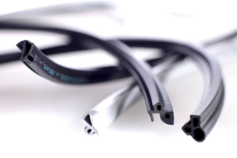 замена резинового уплотнителя на окнах пвх