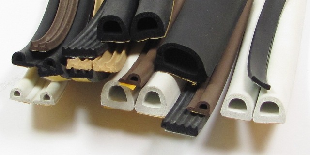 замена уплотнителя на пластиковые окна