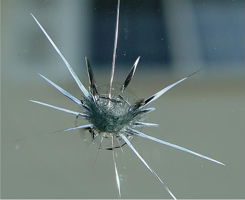 заменить разбитый стеклопакет