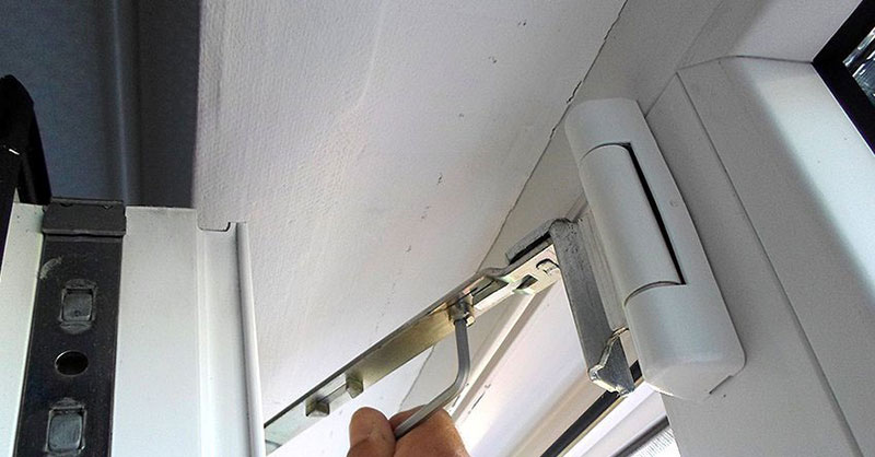 окно регулировка