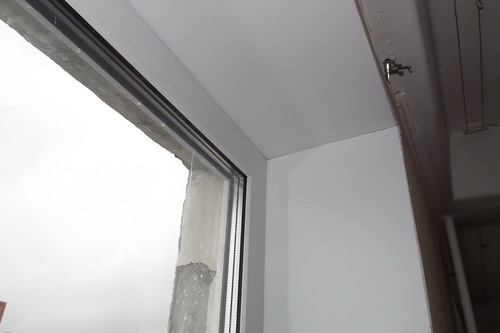 установить откосы на окна в Москве